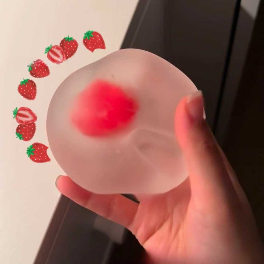 Kids' Toy - Bola Stres Stroberi Lembut Mainan Sensorik